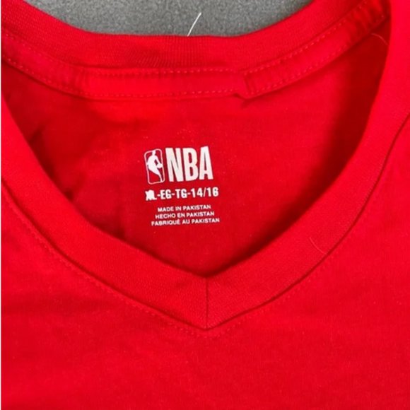 NBA Chicago Bulls Girls' Short Sleeve V-Neck T-Shirt L 10/12 - Picture 3 of 4